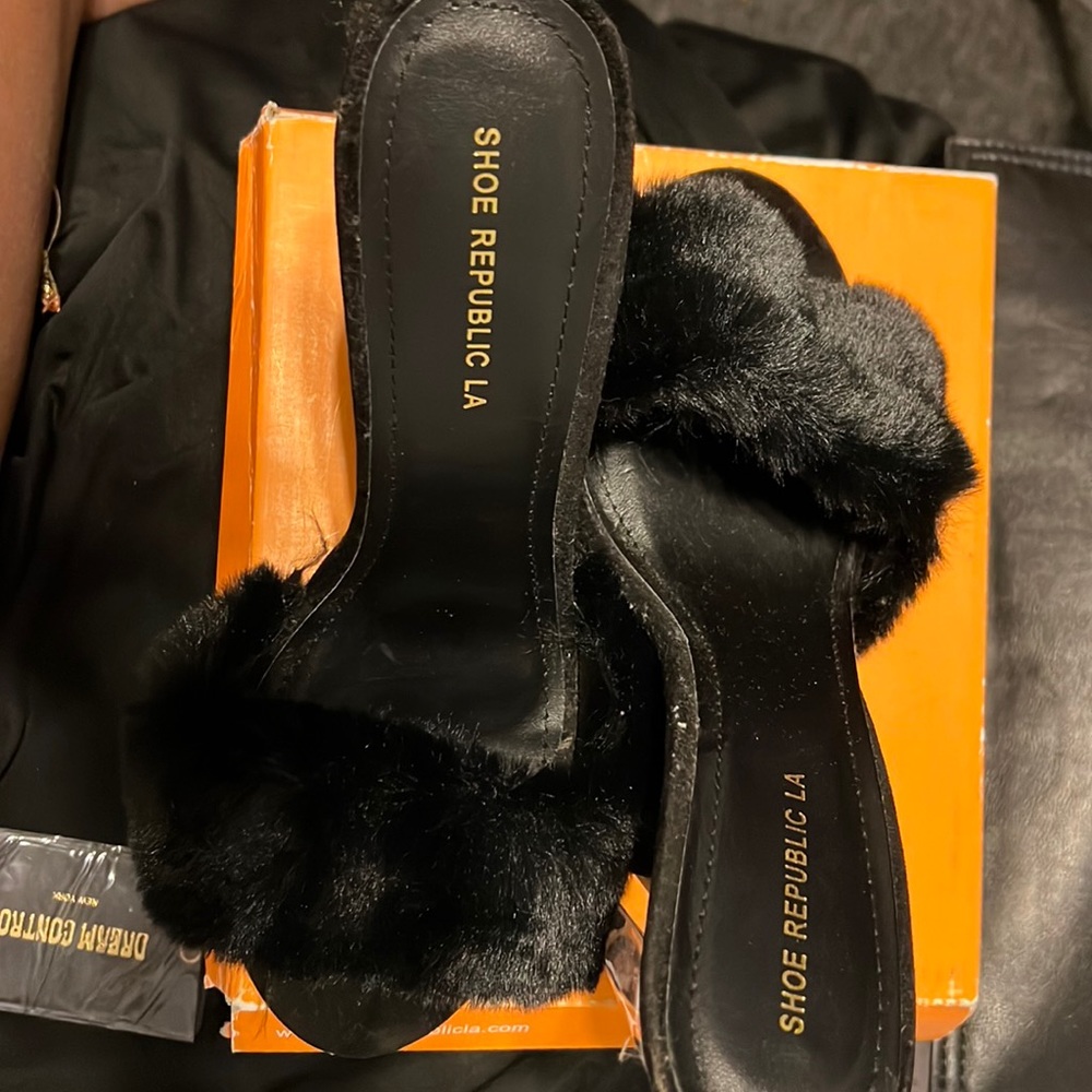 Black Heel Fur Sandal